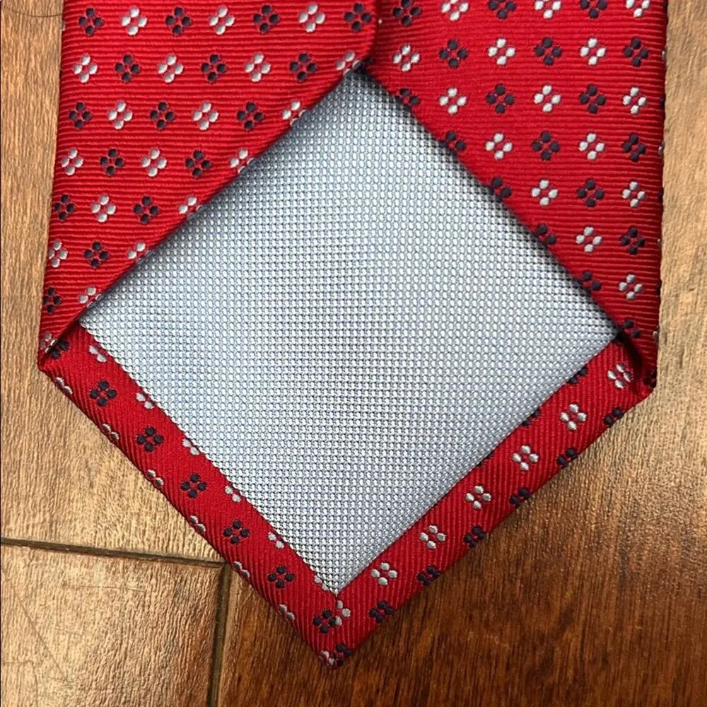Tommy Hilfiger Men's Red Micro-Pattern 100% Silk Tie, Perfect for the Office